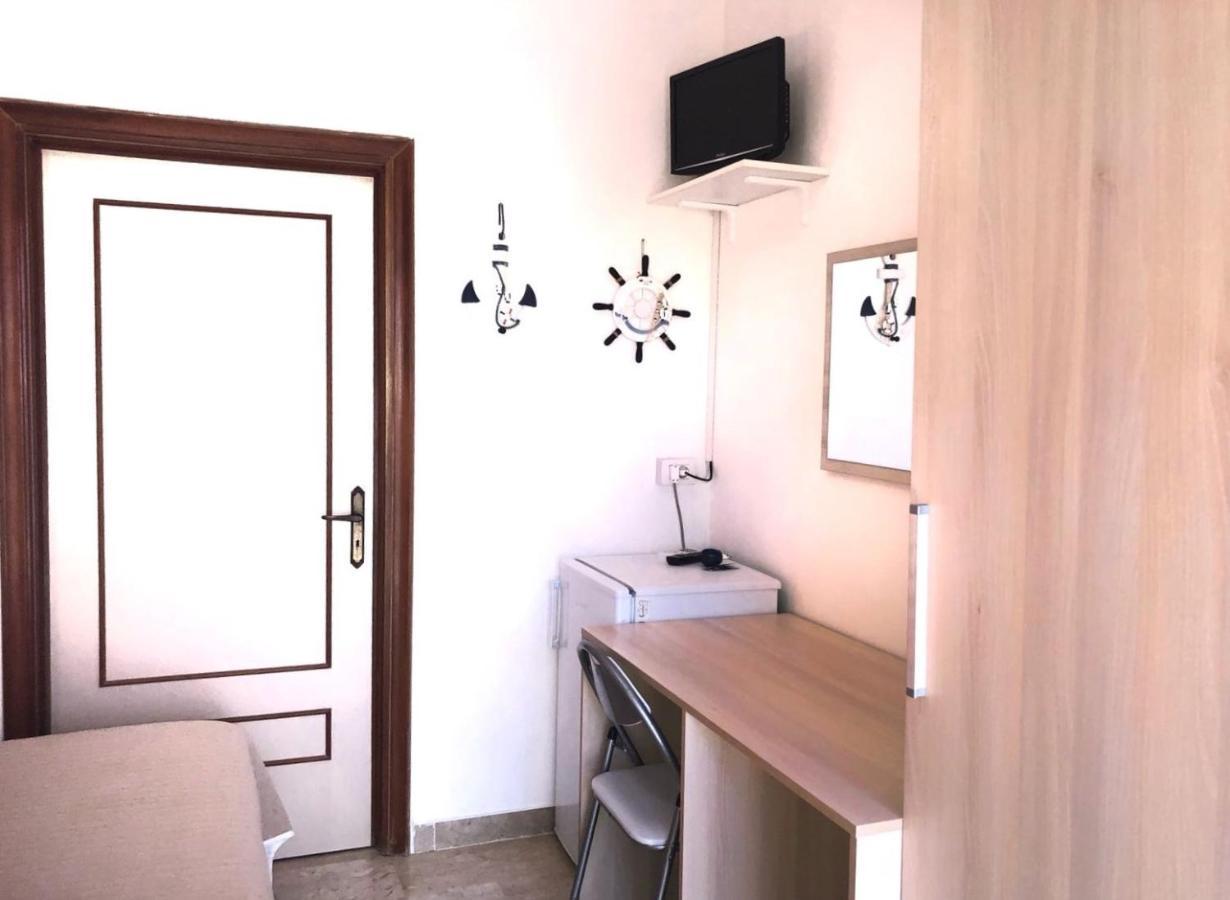 Dimora Il Girasole Hotel ตอร์เร ซาน จิโอวานนิ อูเจนโต ภายนอก รูปภาพ