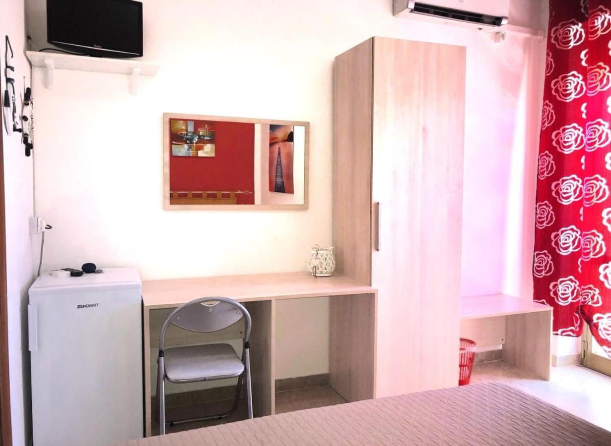 Dimora Il Girasole Hotel ตอร์เร ซาน จิโอวานนิ อูเจนโต ภายนอก รูปภาพ
