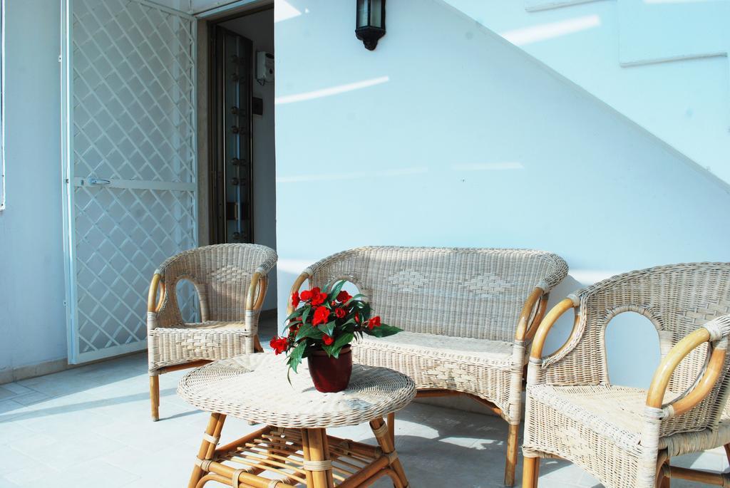 Dimora Il Girasole Hotel ตอร์เร ซาน จิโอวานนิ อูเจนโต ภายนอก รูปภาพ